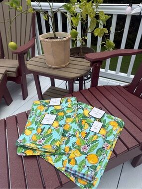Vera Bradley Lemon Grove Quilted Placemat, napkin, dishtowel set for 4